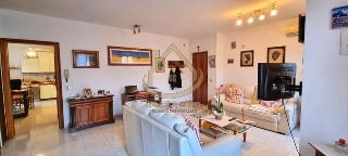 zoom immagine (Appartamento 100 mq, soggiorno, 2 camere, zona Vigevano)