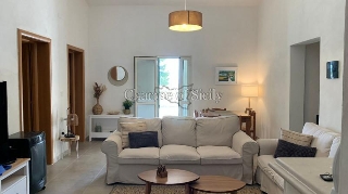 zoom immagine (Villa 200 mq, soggiorno, 3 camere, zona San Giacomo)
