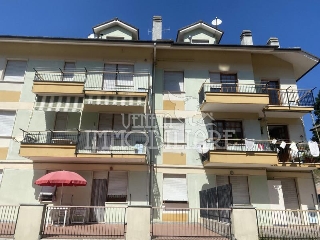 zoom immagine (Appartamento 75 mq, soggiorno, 2 camere, zona Montoggio)